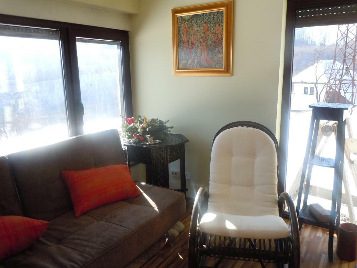 Cottage Poe Poienari 外观 照片